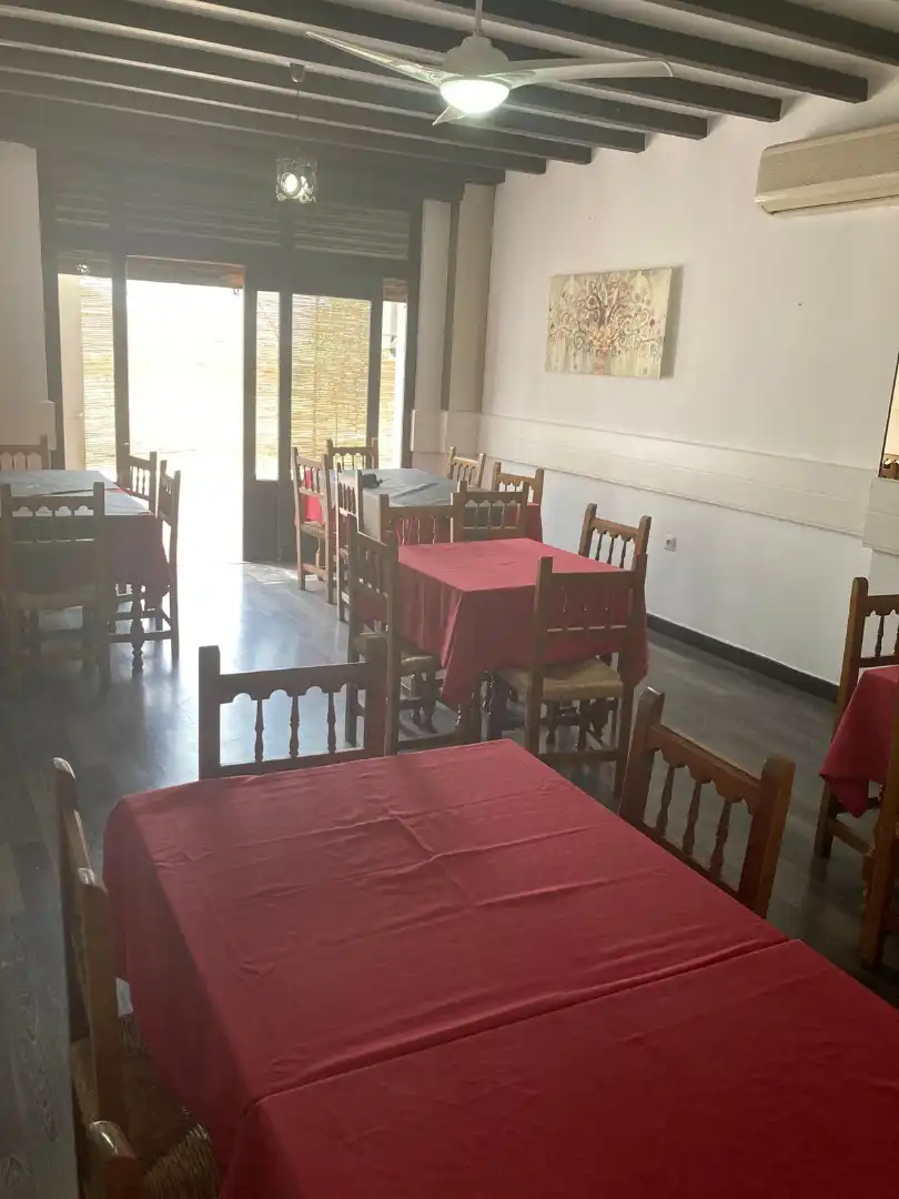Local en venta en Ugíjar con Parquet, Terraza y Amueblado