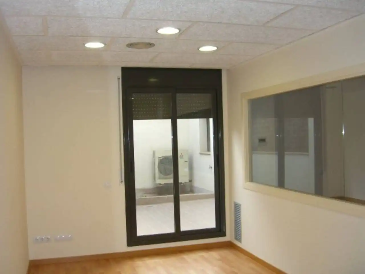 Local comercial en venta en Carretera Martorell, imagen 3