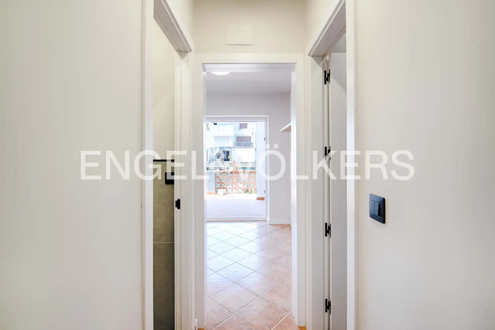 Terraced house with terrace for sale in Carrer Port Empúries, imagen 26