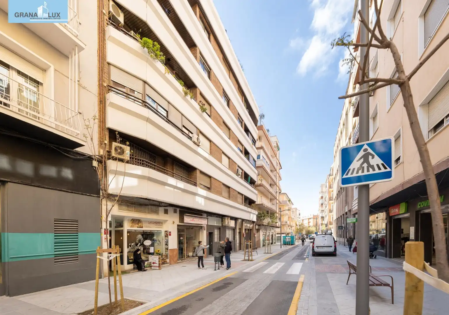 Flat with terrace for sale in Calle Tejeiro