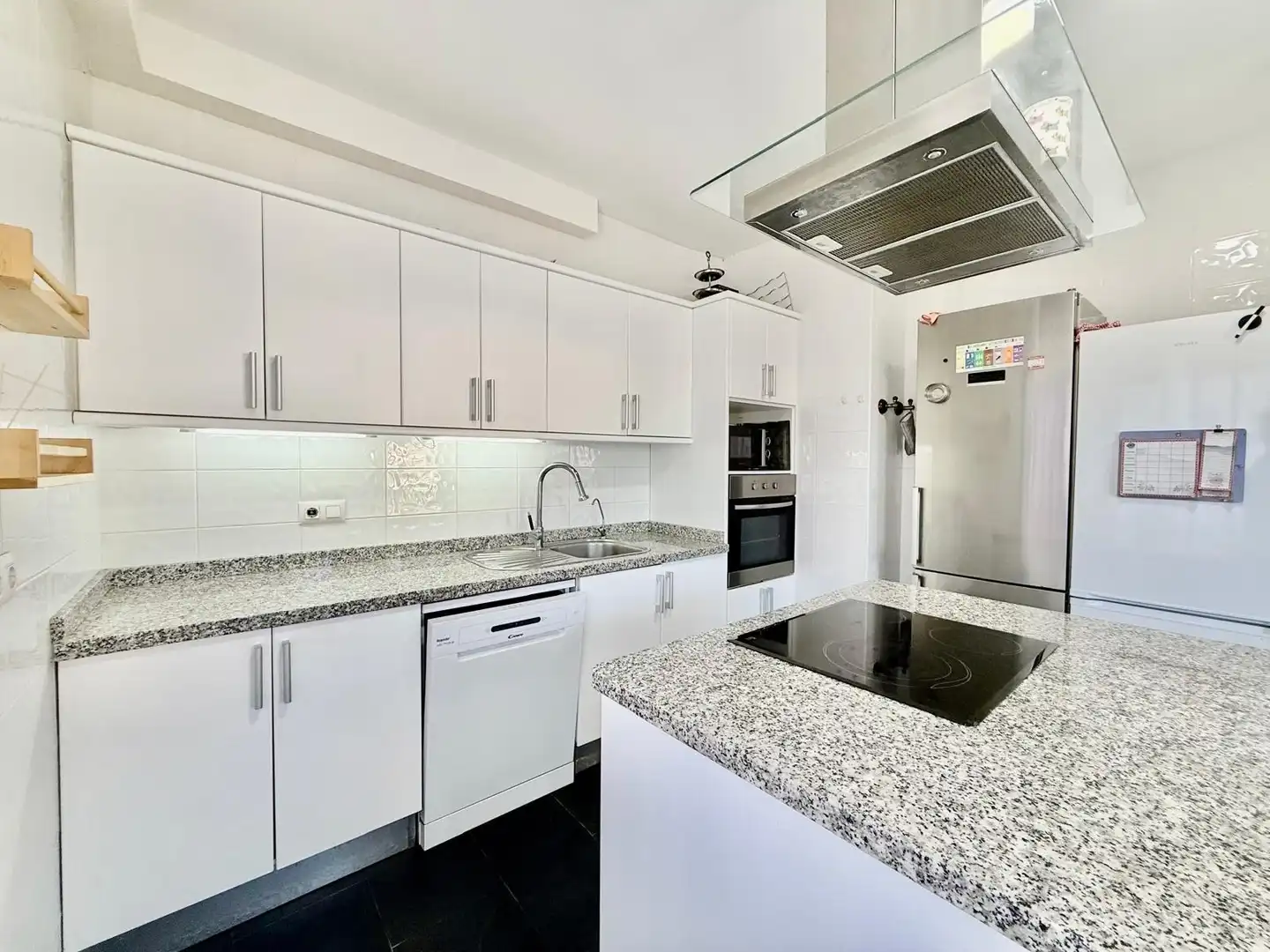 Cuina de Casa o xalet en venda en Orihuela amb Aire condicionat, Jardí privat i Terrassa