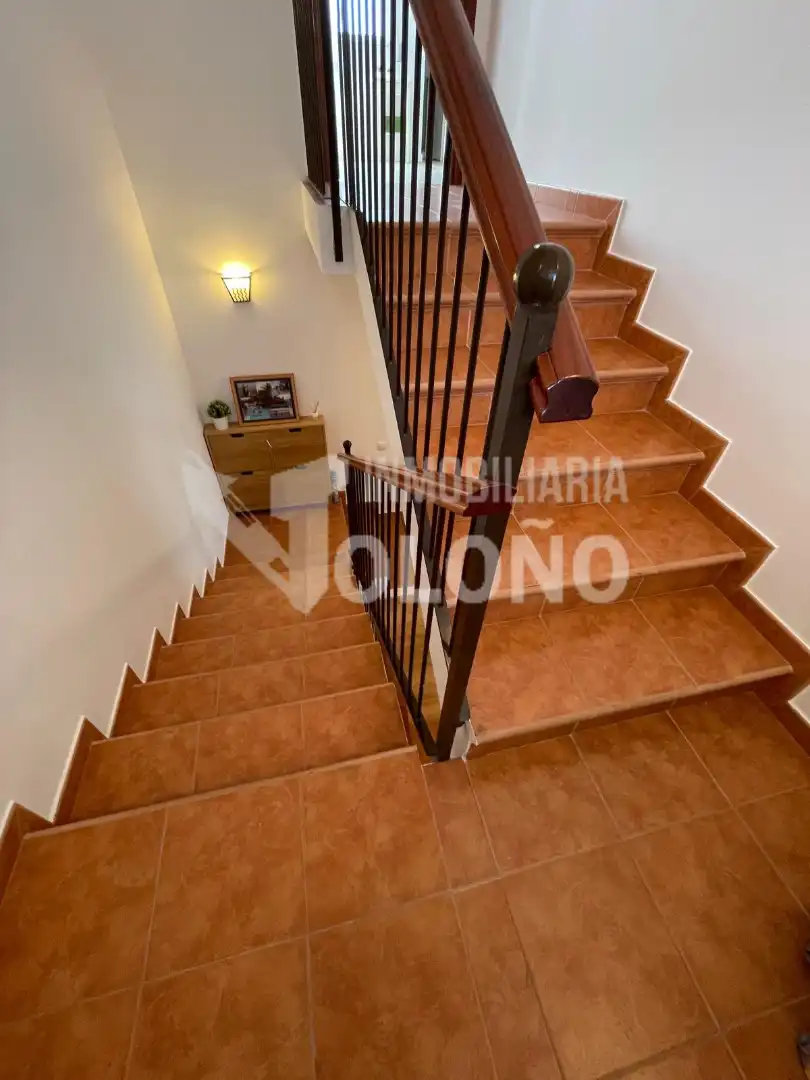 Casa o chalet en venta en Anguciana con Calefacción, Jardín privado y Parquet