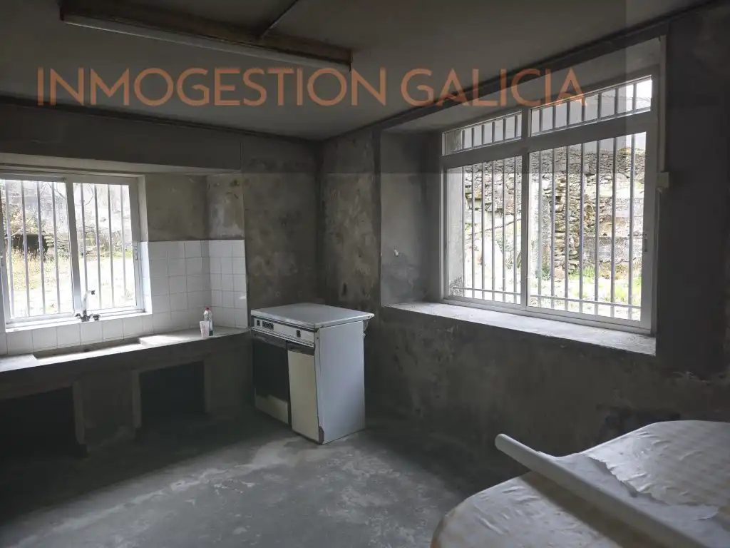 Kitchen of Houses for sale in A Laracha  