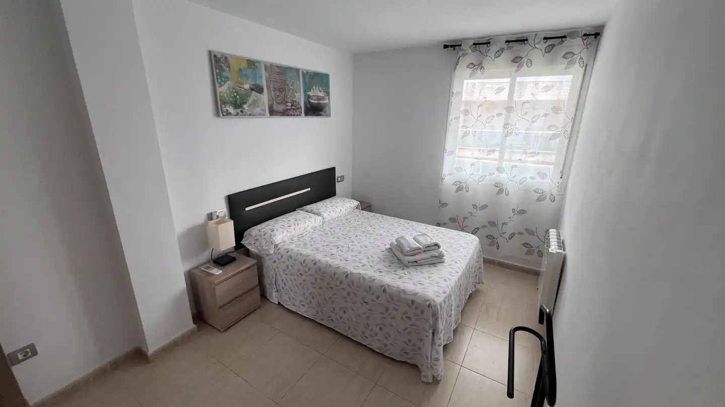 Schlafzimmer von Wohnung zum Verkauf in Torreblanca mit Klimaanlage, Terrasse und Möbliert