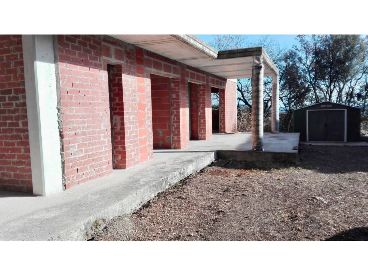 Exterior view of House or chalet for sale in Montagut i Oix  with Private garden