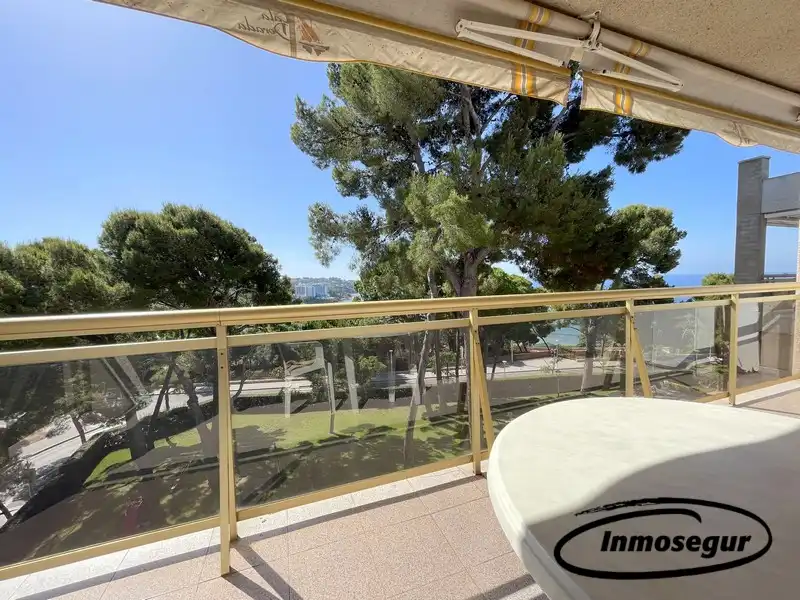 Terraza de Piso en venta en Salou con Terraza, Amueblado y Piscina comunitaria