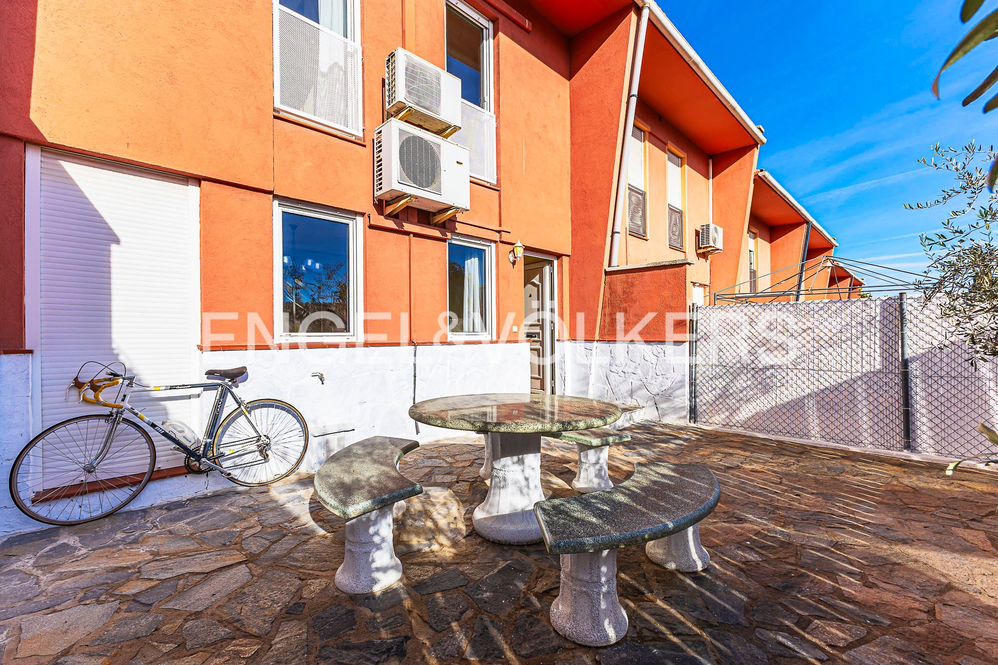 Terrassa de Casa o xalet en venda en Sant Sadurní d'Anoia amb Aire condicionat, Calefacció i Terrassa