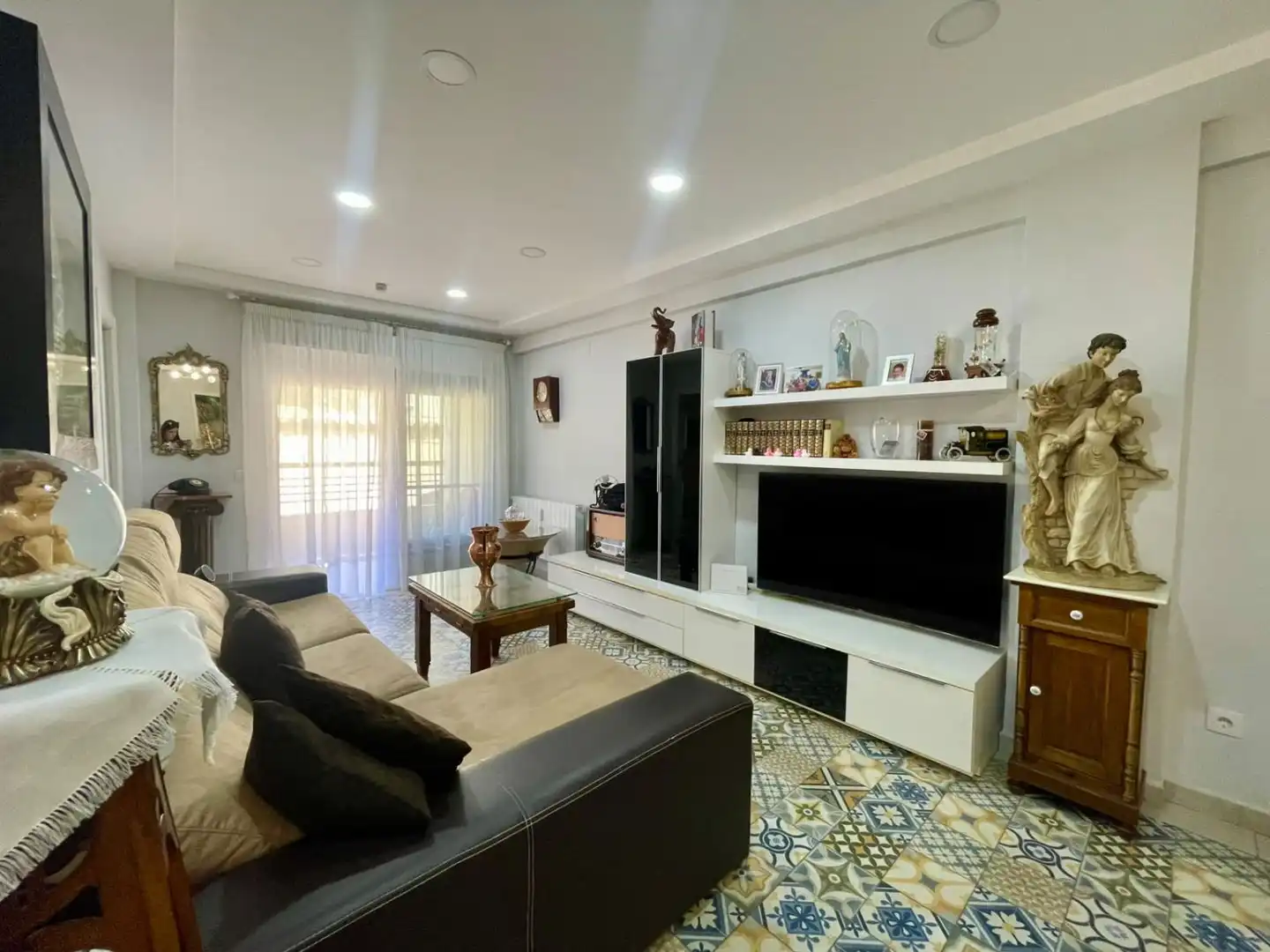 Wohnzimmer von Wohnung zum Verkauf in Valdepeñas mit Heizung, Terrasse und Balkon