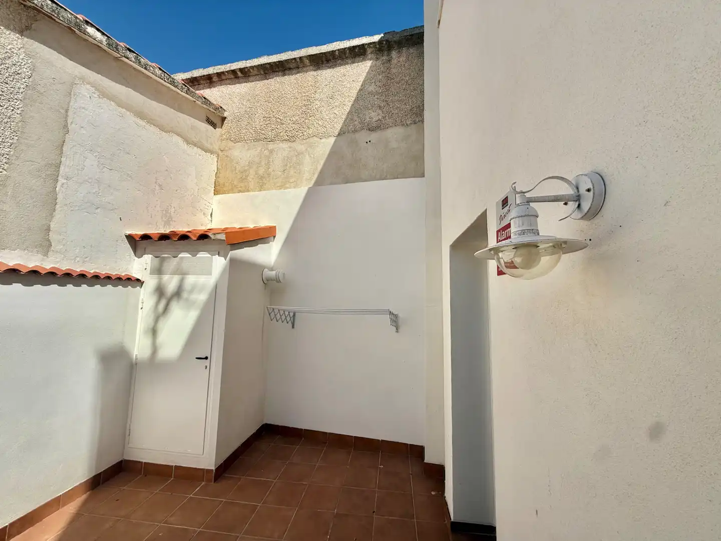 Terrasse von Einfamilien-Reihenhaus zum Verkauf in Las Ventas de Retamosa mit Klimaanlage, Heizung und Terrasse