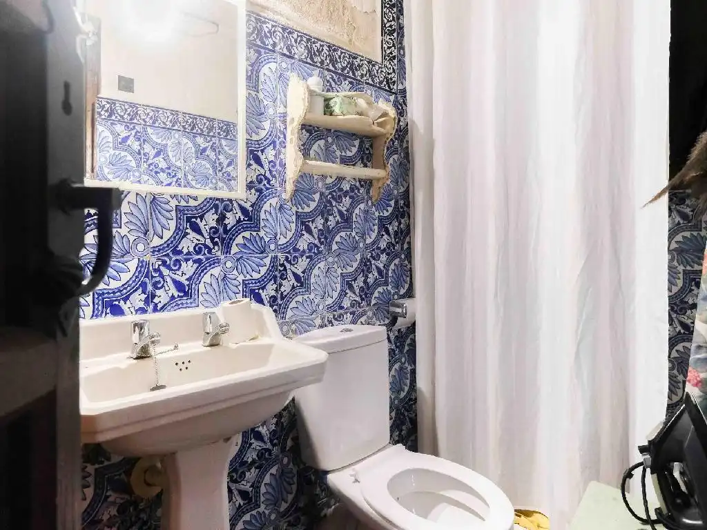 Bathroom of Buildings for sale in Salamanca