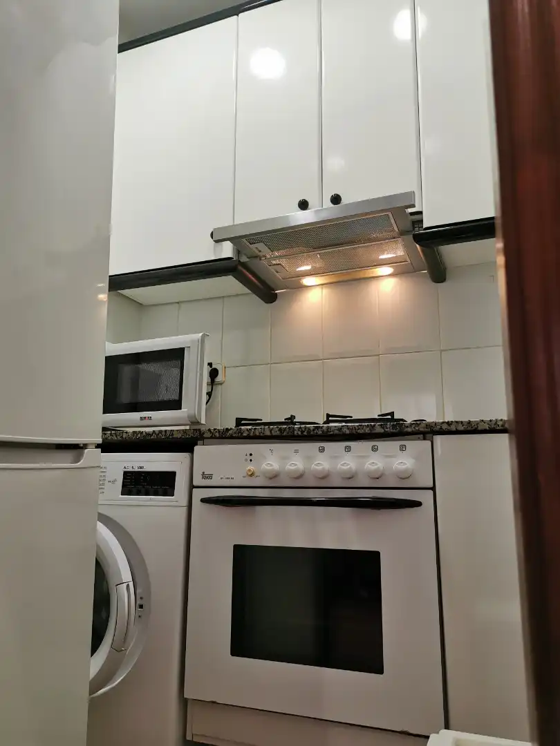 Cuina de Pis en venda en Barcelona amb Aire condicionat, Parquet i Moblat