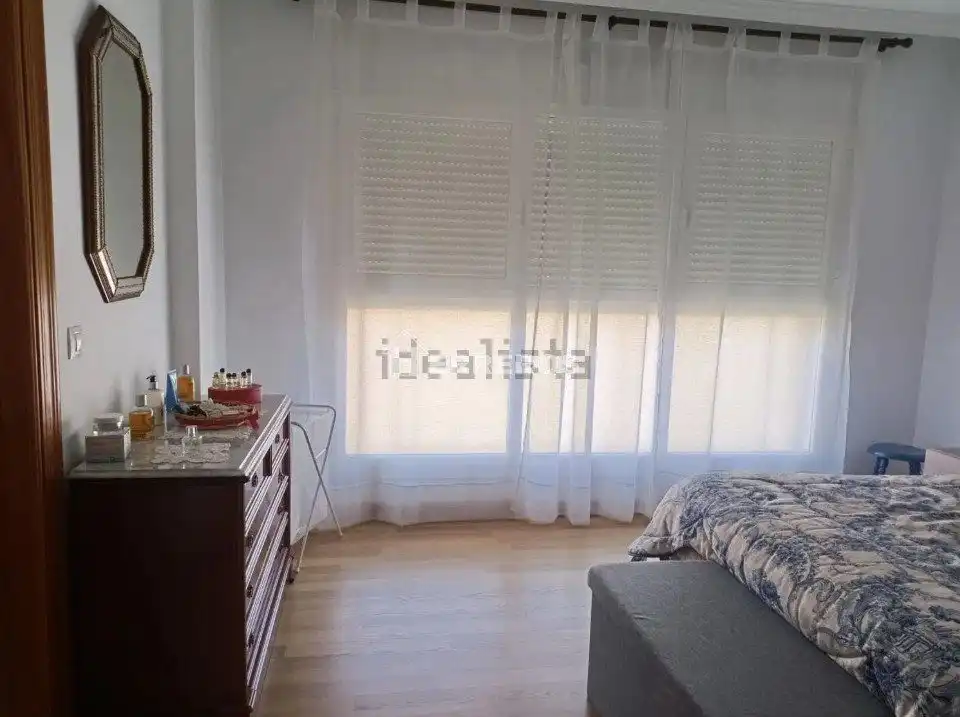 Dormitori de Casa adosada en venda en Alesanco amb Calefacció, Parquet i Terrassa