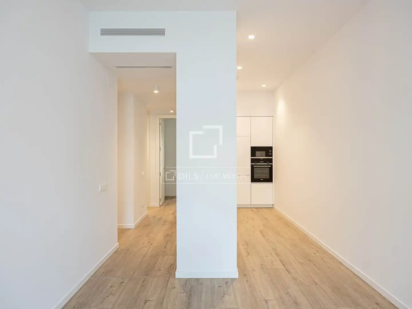 Piso en venta en Barcelona con Aire acondicionado, Calefacción y Terraza