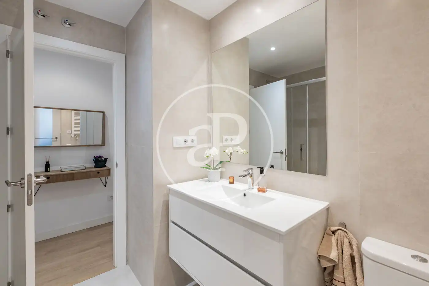 Baño de Piso en venta en Madrid con Aire acondicionado, Calefacción y Terraza