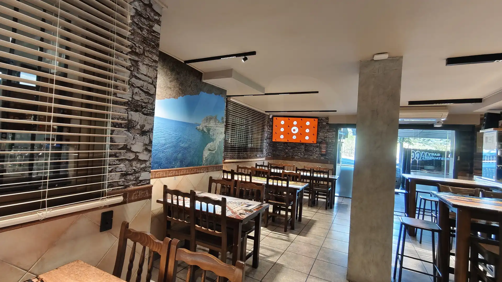 Commercial properties for sale in Calle ronda de la creu de pedra 25, 25, Vista Alegre