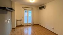 Bedroom of Flat to rent in  Madrid Capital  with Air Conditioner