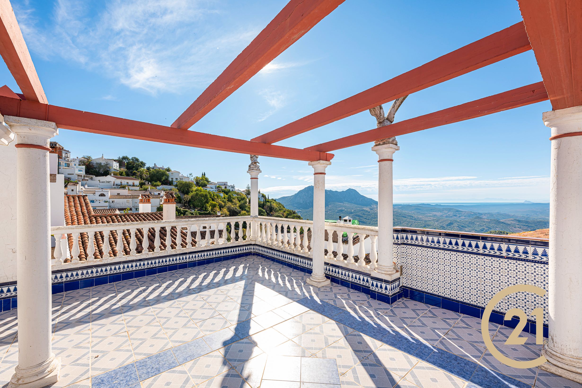 Terrassa de Casa adosada en venda en Gaucín amb Jardí privat, Terrassa i Traster