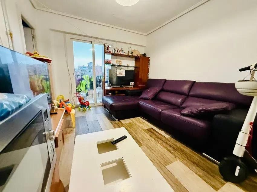 Sala d'estar de Pis en venda en  Valencia Capital amb Aire condicionat, Calefacció i Moblat