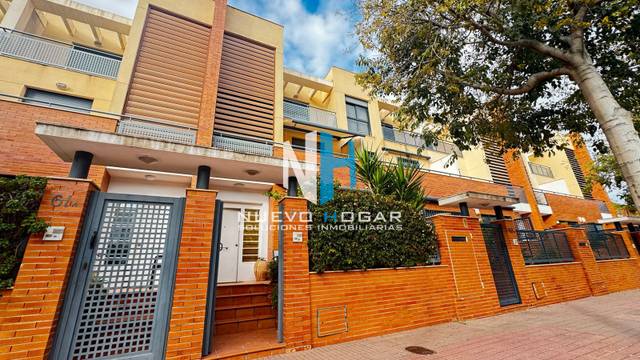 Casa adosada en Venta en Camí de la Plana en Pau Lledó