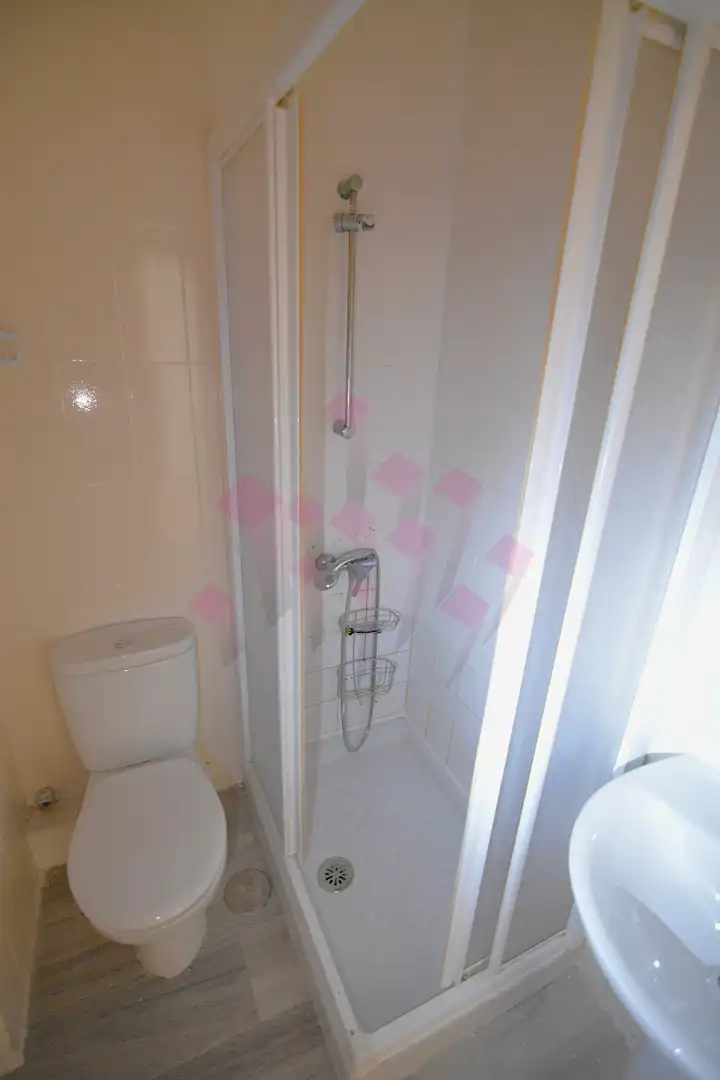 Bathroom of Flat for sale in Ciudad Real  with Air Conditioner, Heating and Terrace