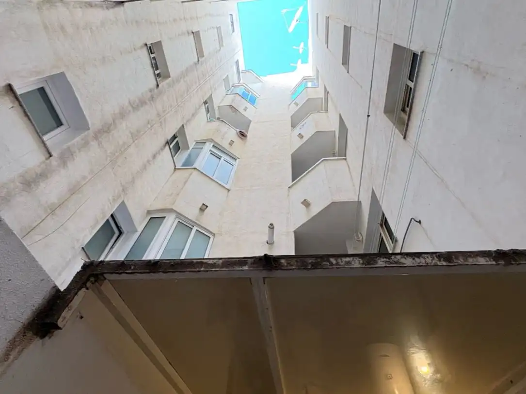Vista exterior de Pis en venda en Torrevieja amb Aire condicionat i Balcó