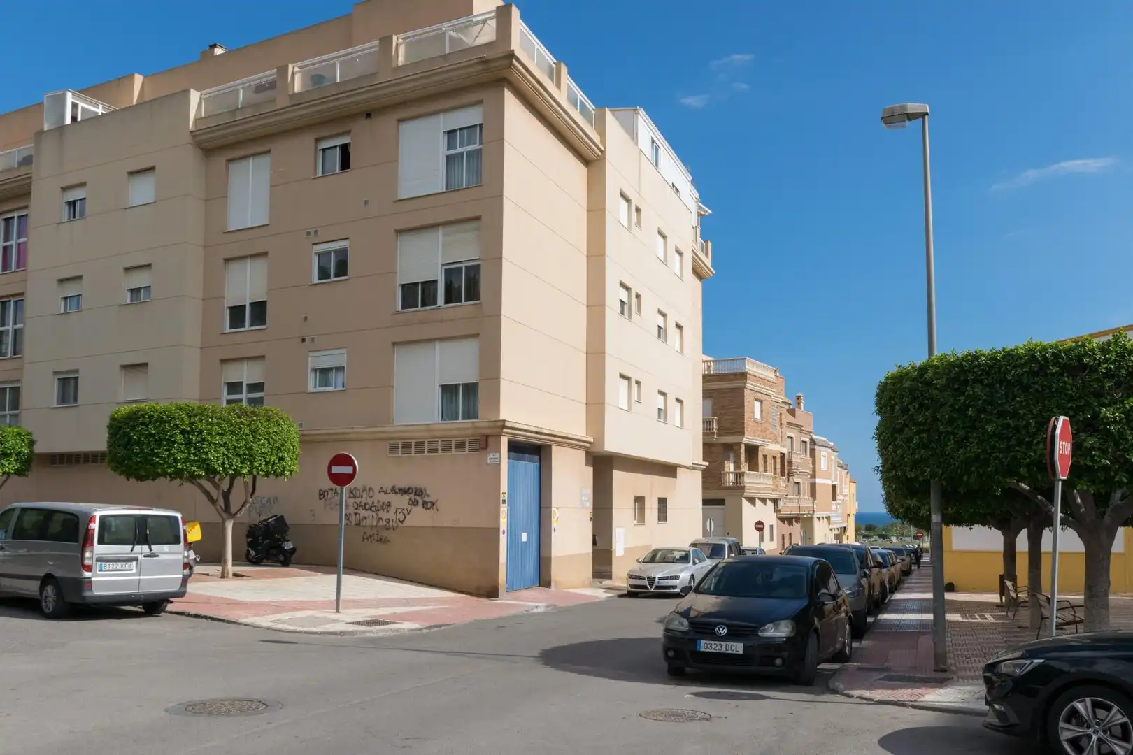 Exterior view of Flat for sale in Roquetas de Mar