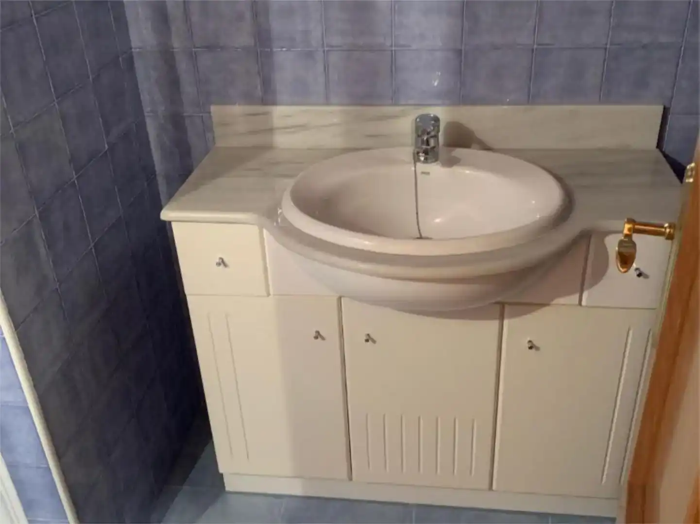 Bathroom of Flat for sale in Uncastillo  with Parquet flooring, Storage room and Furnished