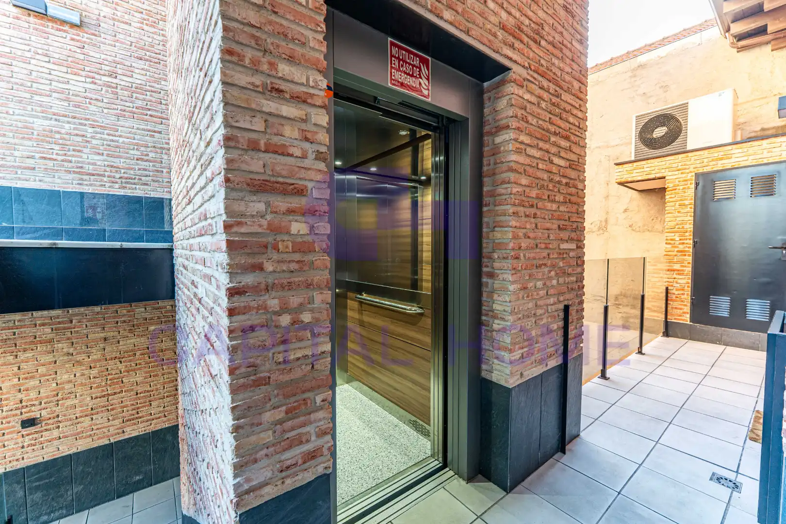 Dúplex en venta en Navalcarnero con Calefacción, Trastero y Amueblado
