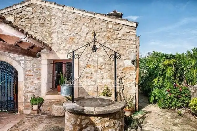 Casa rústica con piscina en venta en Sant Llorenç des Cardassar, imagen 4