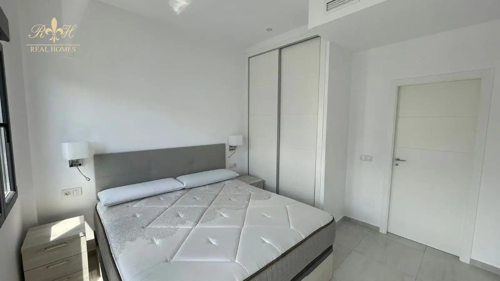 Dormitori de Casa o xalet de lloguer en Polop amb Aire condicionat, Terrassa i Piscina