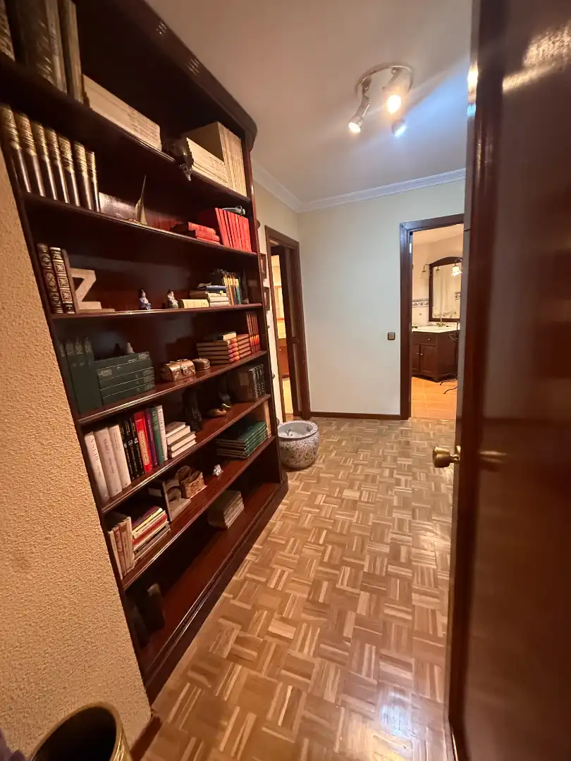 Piso en venta en Majadahonda con Calefacción, Jardín privado y Parquet