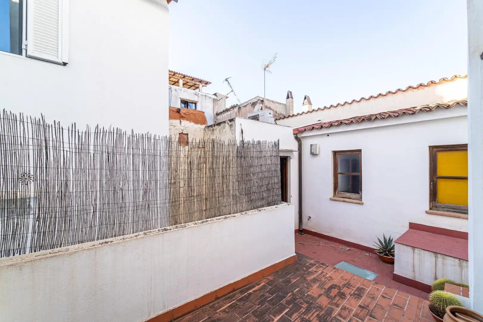 Vista exterior de Casa o xalet en venda en  Palma de Mallorca amb Aire condicionat, Terrassa i Traster