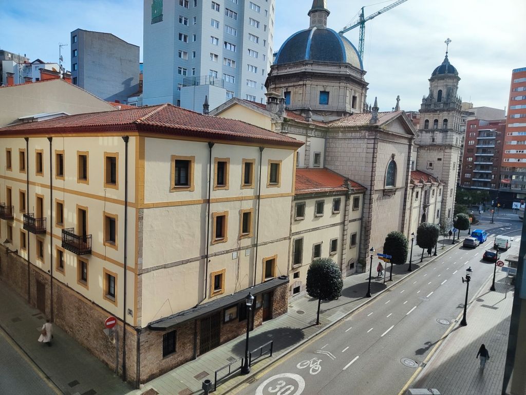 Exterior view of Flat for sale in Gijón   with Heating, Parquet flooring and Furnished
