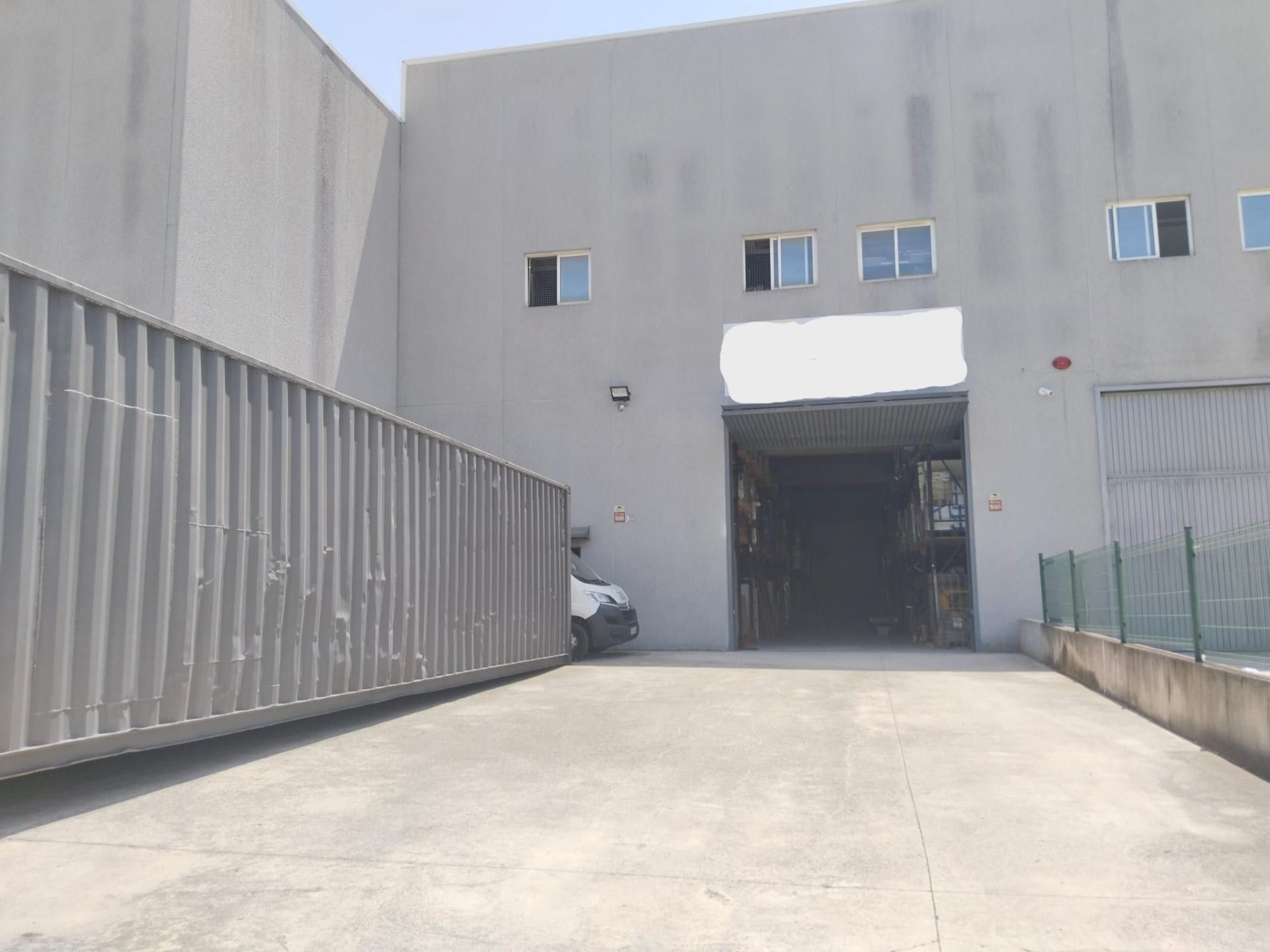 Vista exterior de Nau industrial en venda en Vallirana amb Alarma