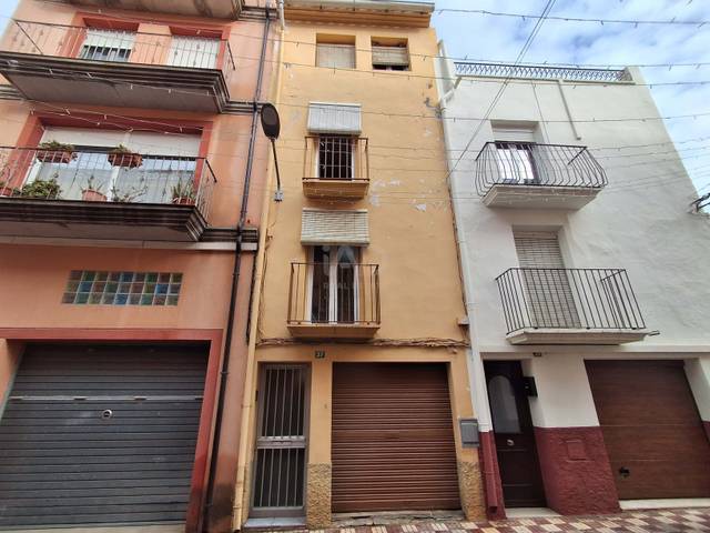 Casa adosada en Venta en Carrer Major en Riba-roja d'Ebre