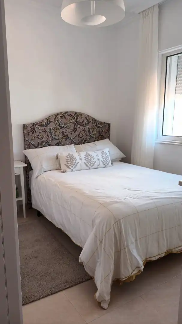 Dormitori de Casa o xalet en venda en Muros amb Jardí privat, Piscina i Moblat