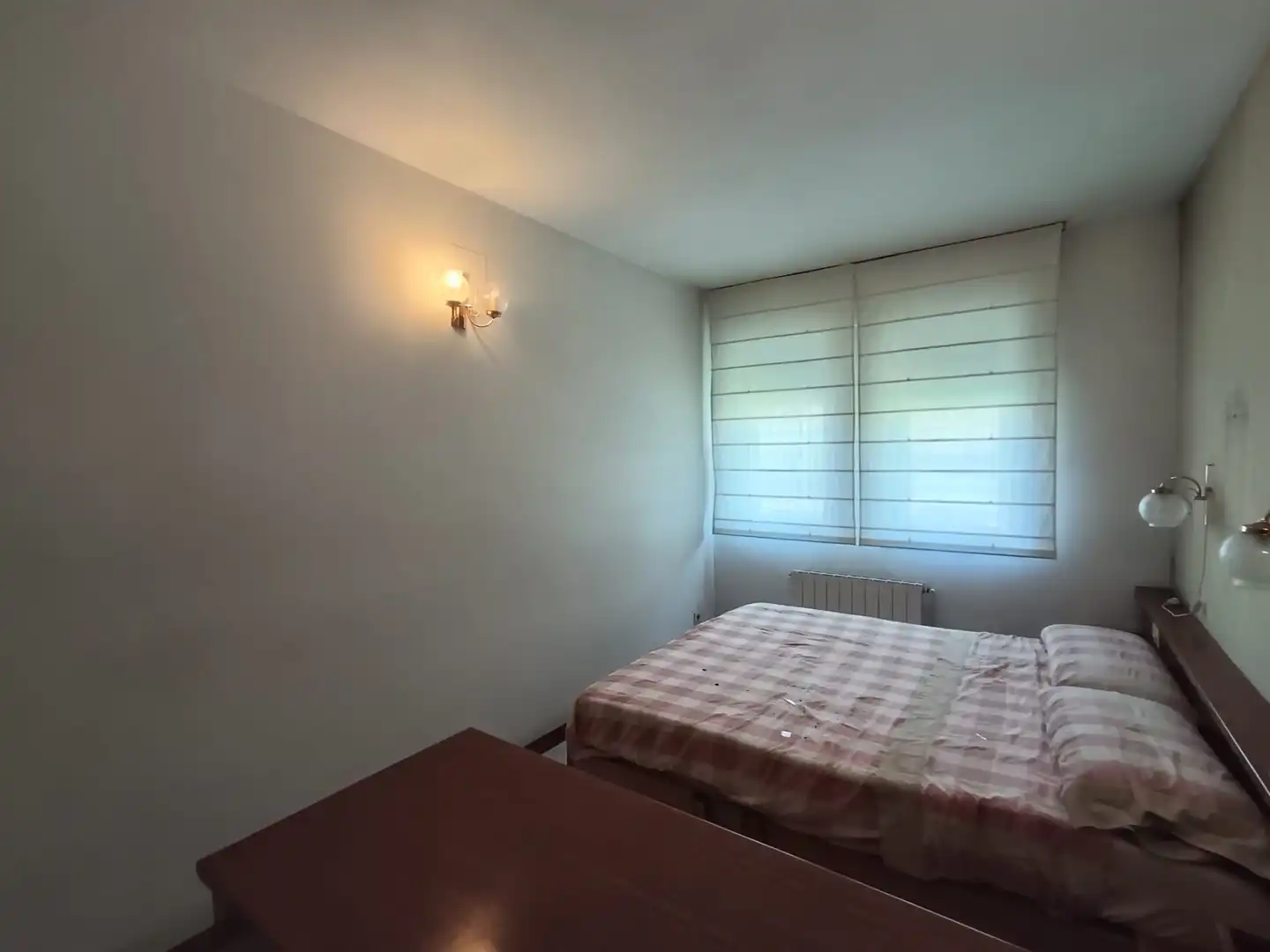 Schlafzimmer von Wohnung zum Verkauf in Bescanó mit Heizung und Schwimmbad