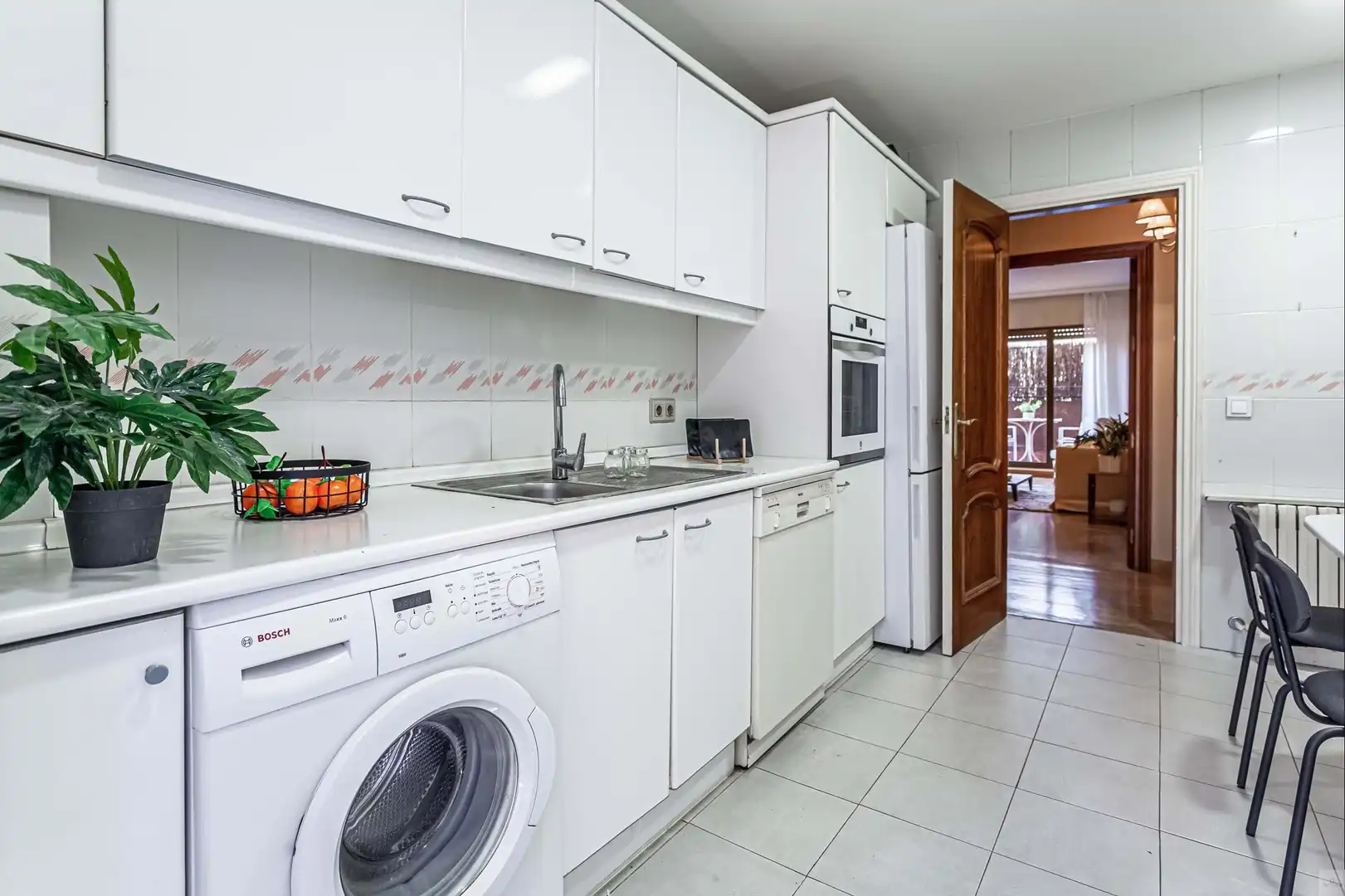 Kitchen of Flat for sale in Majadahonda  with Heating, Terrace and Storage room