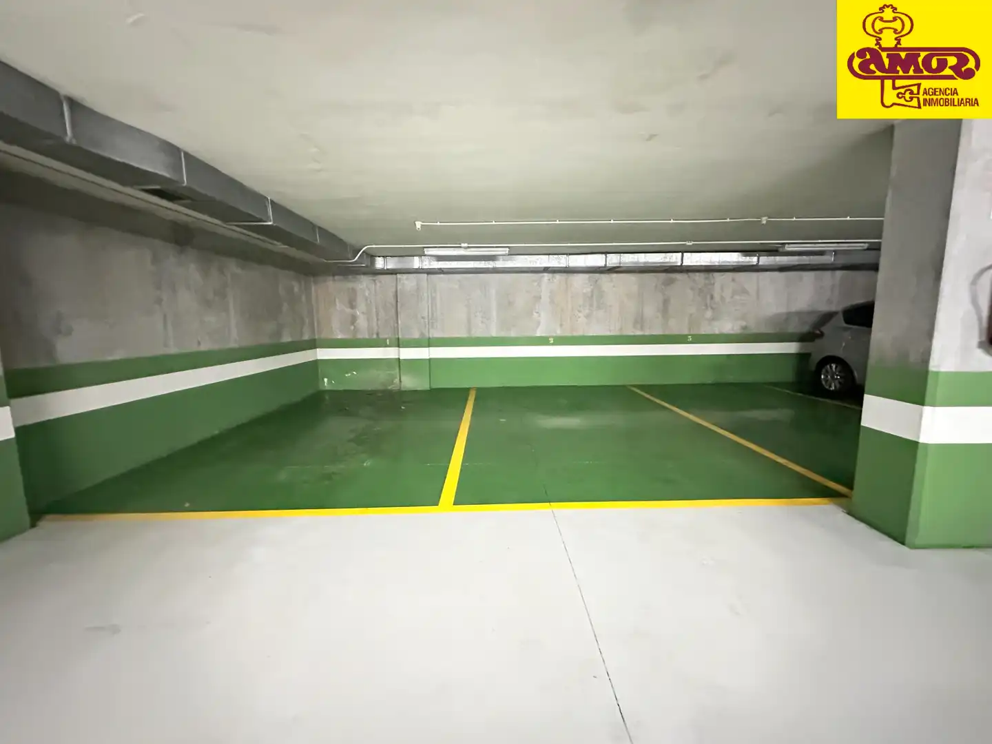 Aparcament amb ascensor en venda a Rúa de Eduardo Pondal, imagen 2