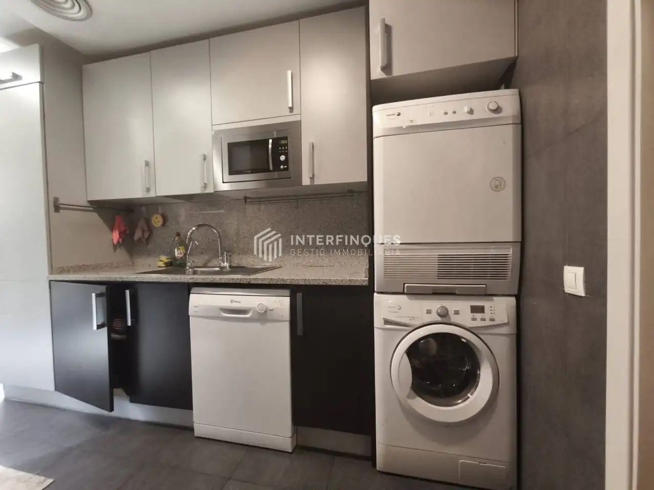 Kitchen of Duplexes for sale in Badalona  with Air Conditioner, Heating and Parquet flooring