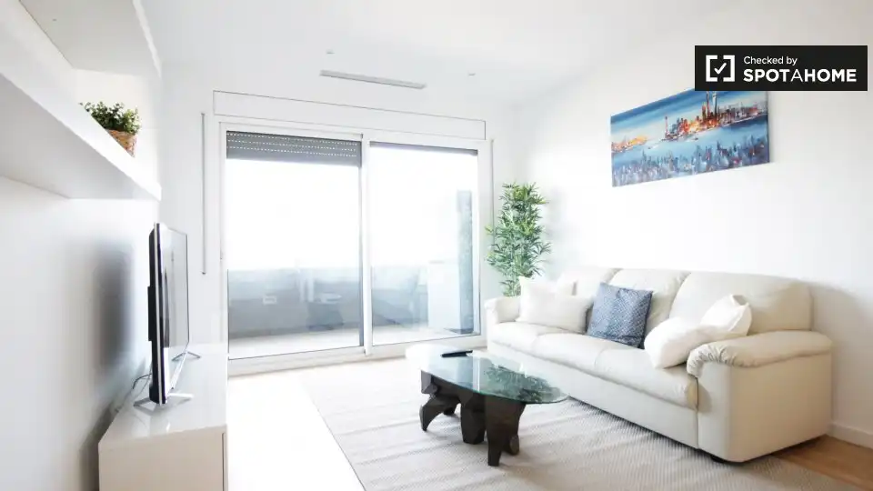 Sala de estar de Piso de alquiler en  Barcelona Capital con Aire acondicionado, Calefacción y Amueblado