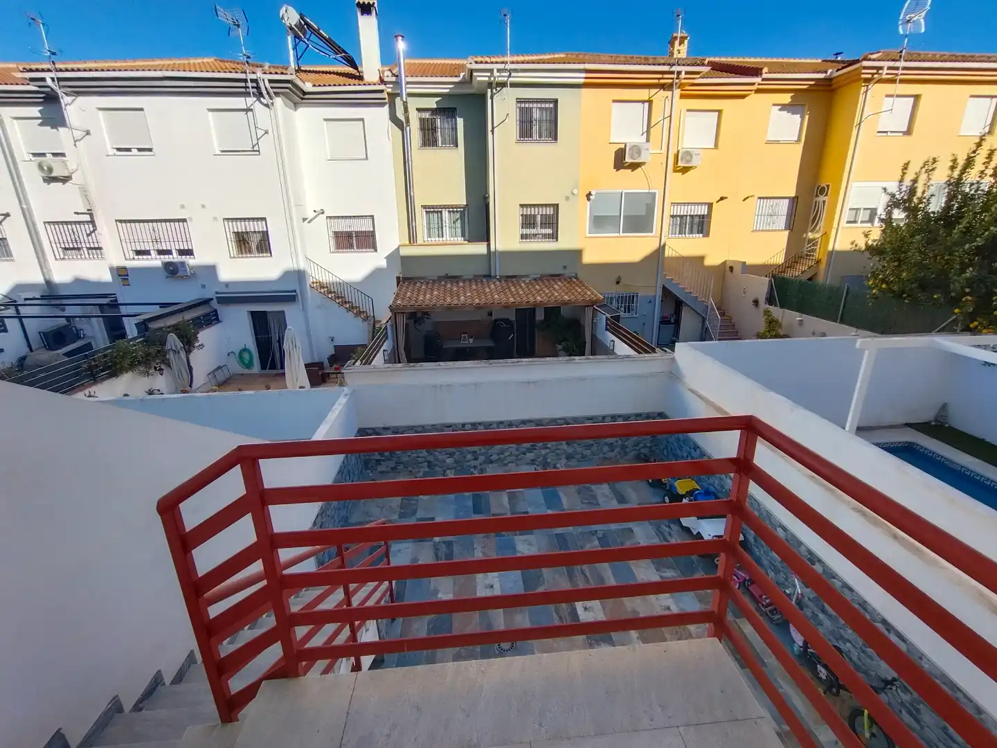 Terrassa de Casa adosada en venda en Vegas del Genil amb Aire condicionat, Calefacció i Moblat