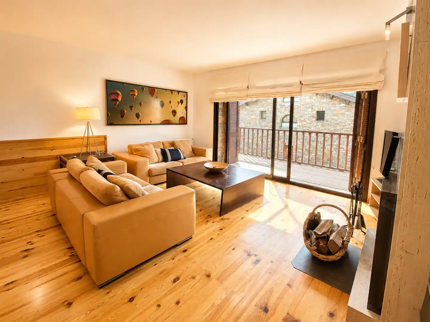 Sala de estar de Casa adosada de alquiler en Canillo con Calefacción, Parquet y Terraza