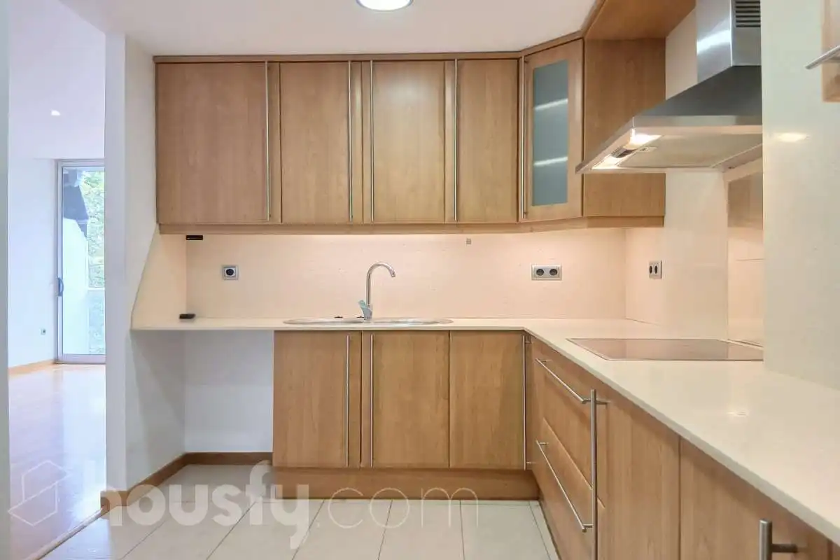 Kitchen of Flat for rent in Barcelona  with Air Conditioner, Heating and Parquet flooring
