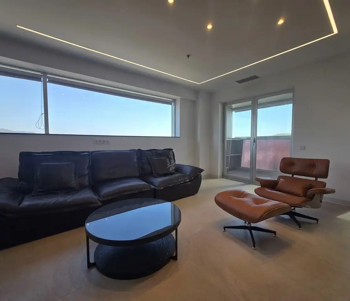 Wohnzimmer von Dachboden zur Miete in L'Hospitalet de Llobregat mit Klimaanlage, Heizung und Terrasse