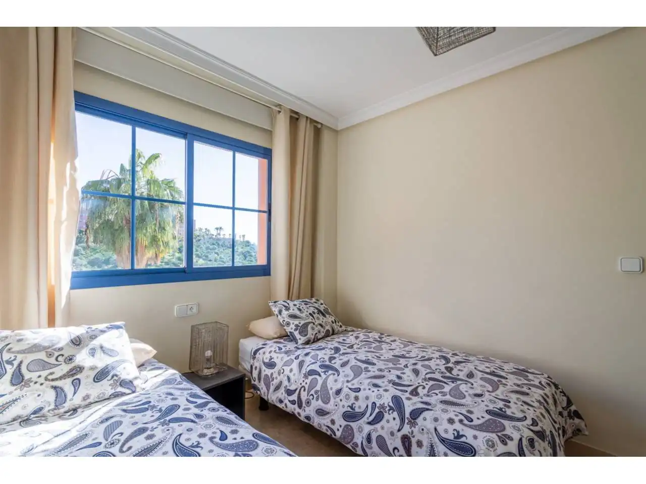 Dormitori de Apartament en venda en Almuñécar amb Terrassa, Traster i Alarma