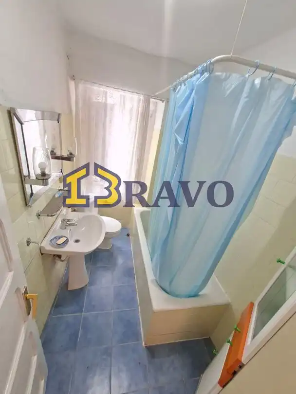 Baño de Piso en venta en Villarcayo de Merindad de Castilla la Vieja con Calefacción y Amueblado