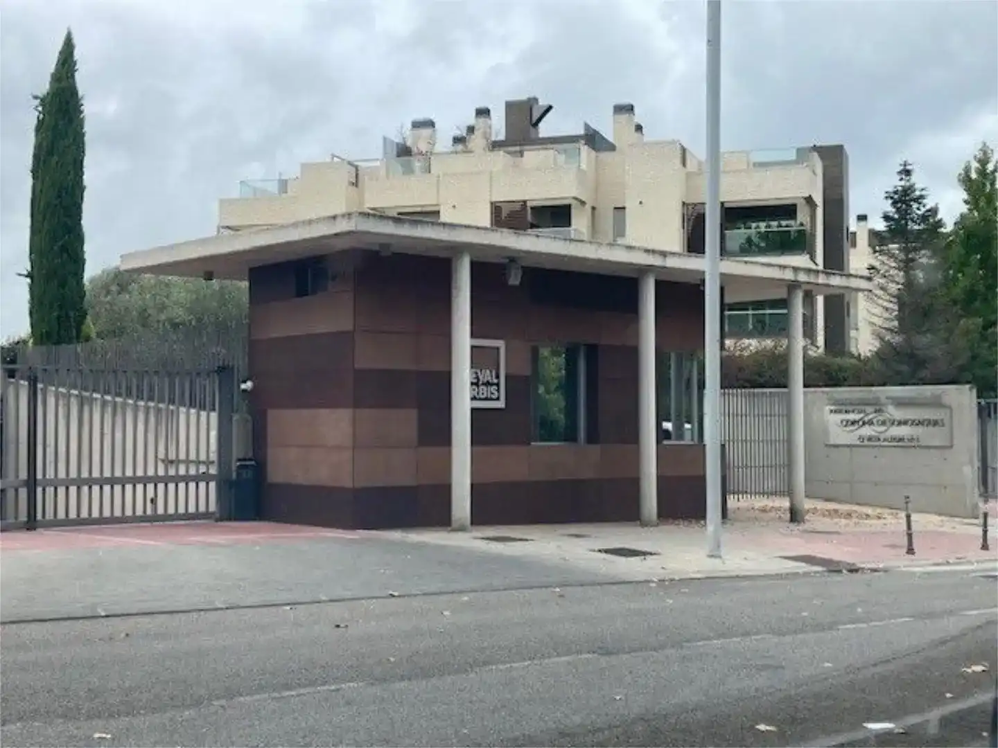 Vista exterior de Garatge en venda en Pozuelo de Alarcón