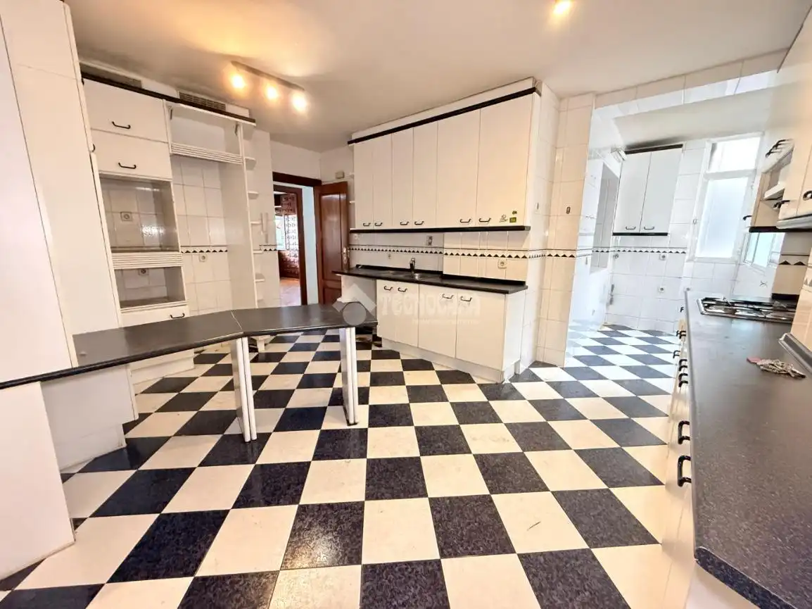 Cocina de Piso en venta en Madrid