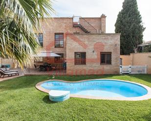 Jardí de Casa o xalet en venda en L'Eliana amb Calefacció, Jardí privat i Terrassa